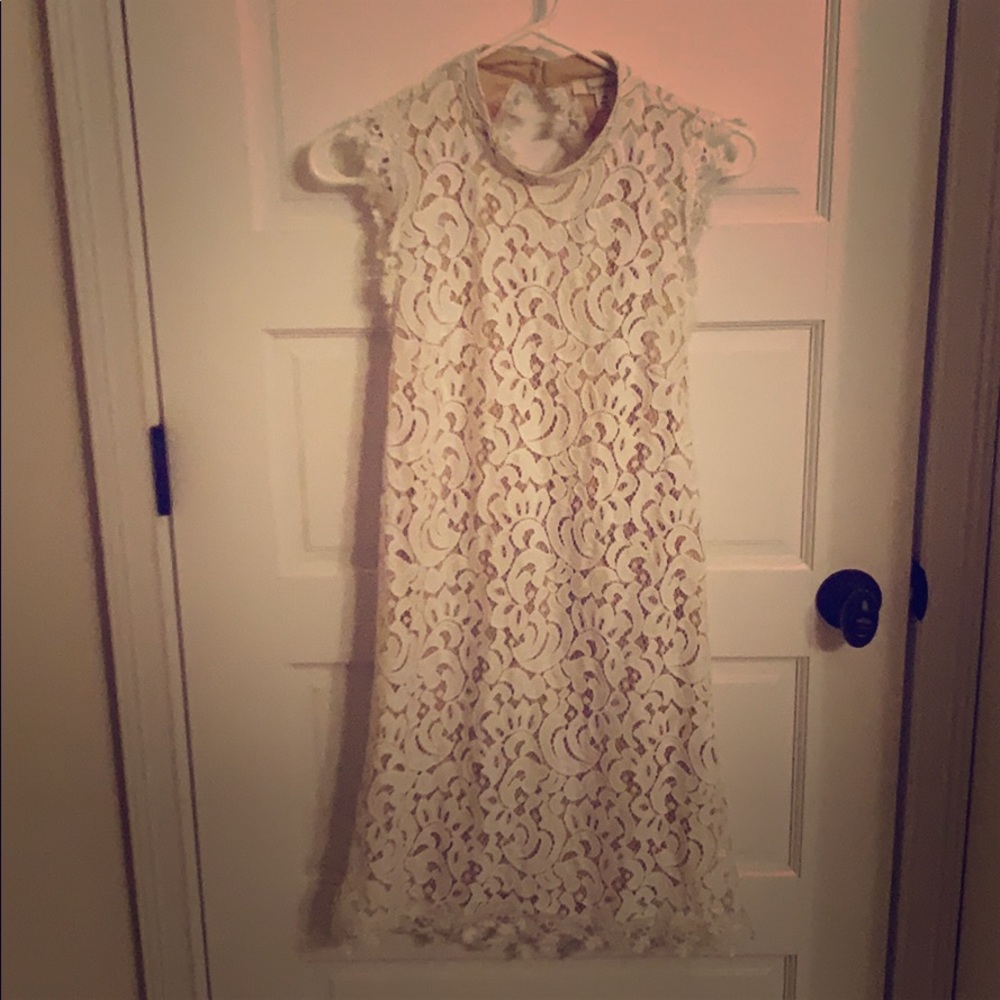 Gorgeous white lace back lace dress never worn!
